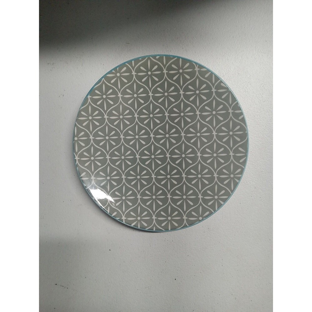 Piers Gray Salad Plates by BETTER HOMES&GARDENS Geometric Flowers Teal One Plate